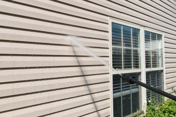 Pressure Washing in Vista