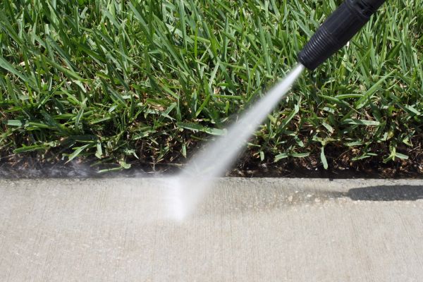 Sidewalk Cleaning in Vista