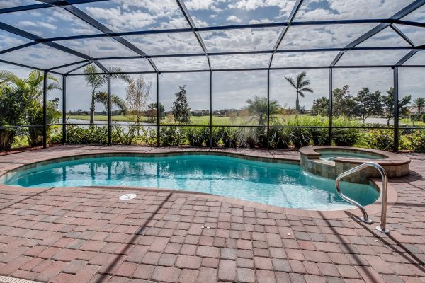 Pool Enclosure Cleaning in Vista
