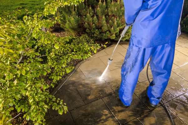 Hardscape Cleaning in Vista
