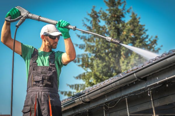 Gutter Washing in Vista