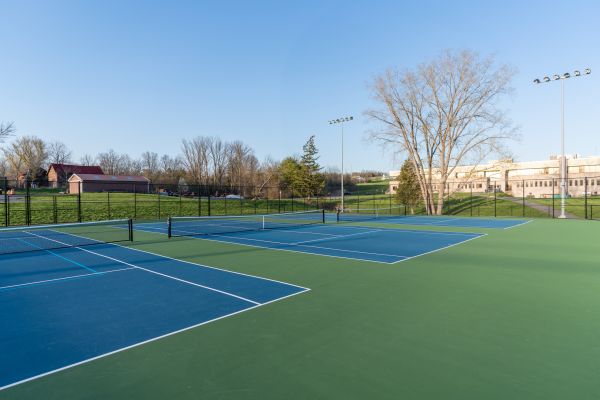 Tennis Court Cleaning in Vista