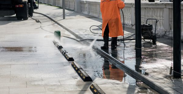 Parking Lot Pressure Washing in Vista
