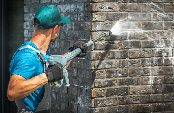 Brick Wall Cleaning in Vista