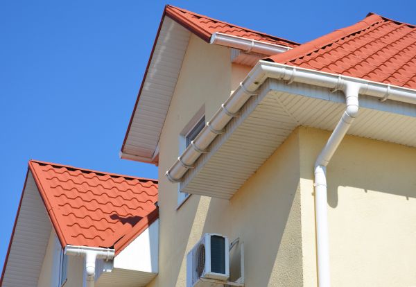 Soffit Cleaning in Vista
