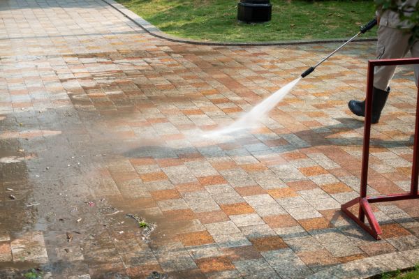 Cost of Pavers Washing in Vista