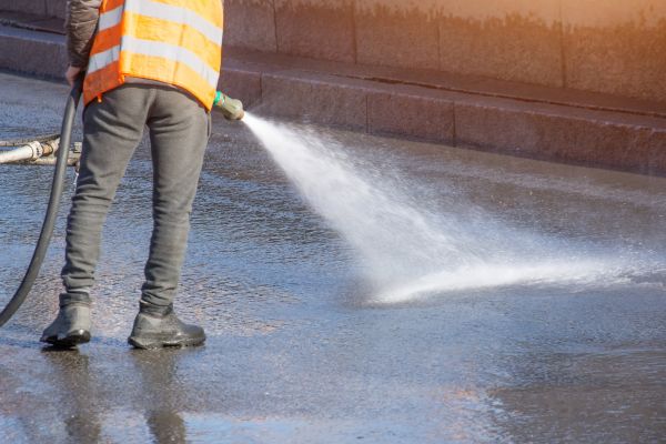 Asphalt Pressure Washing in Vista