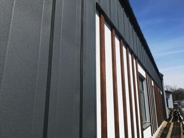 Aluminum Siding Power Washing in Vista